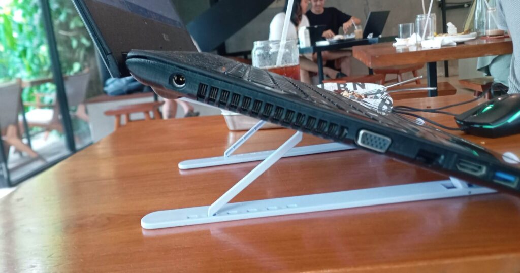 PCスタンドを実際に使った様子