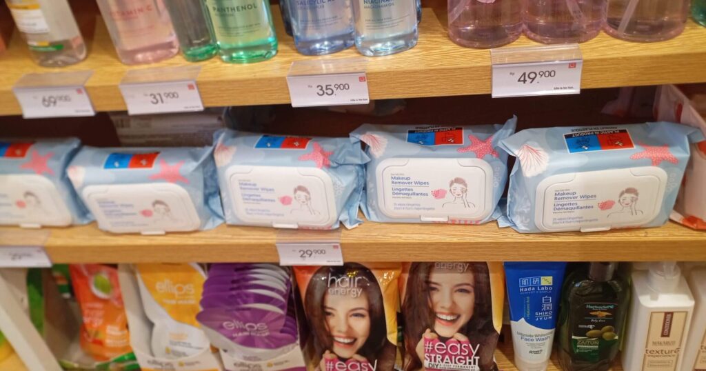 MINISO　スキンケア商品の陳列