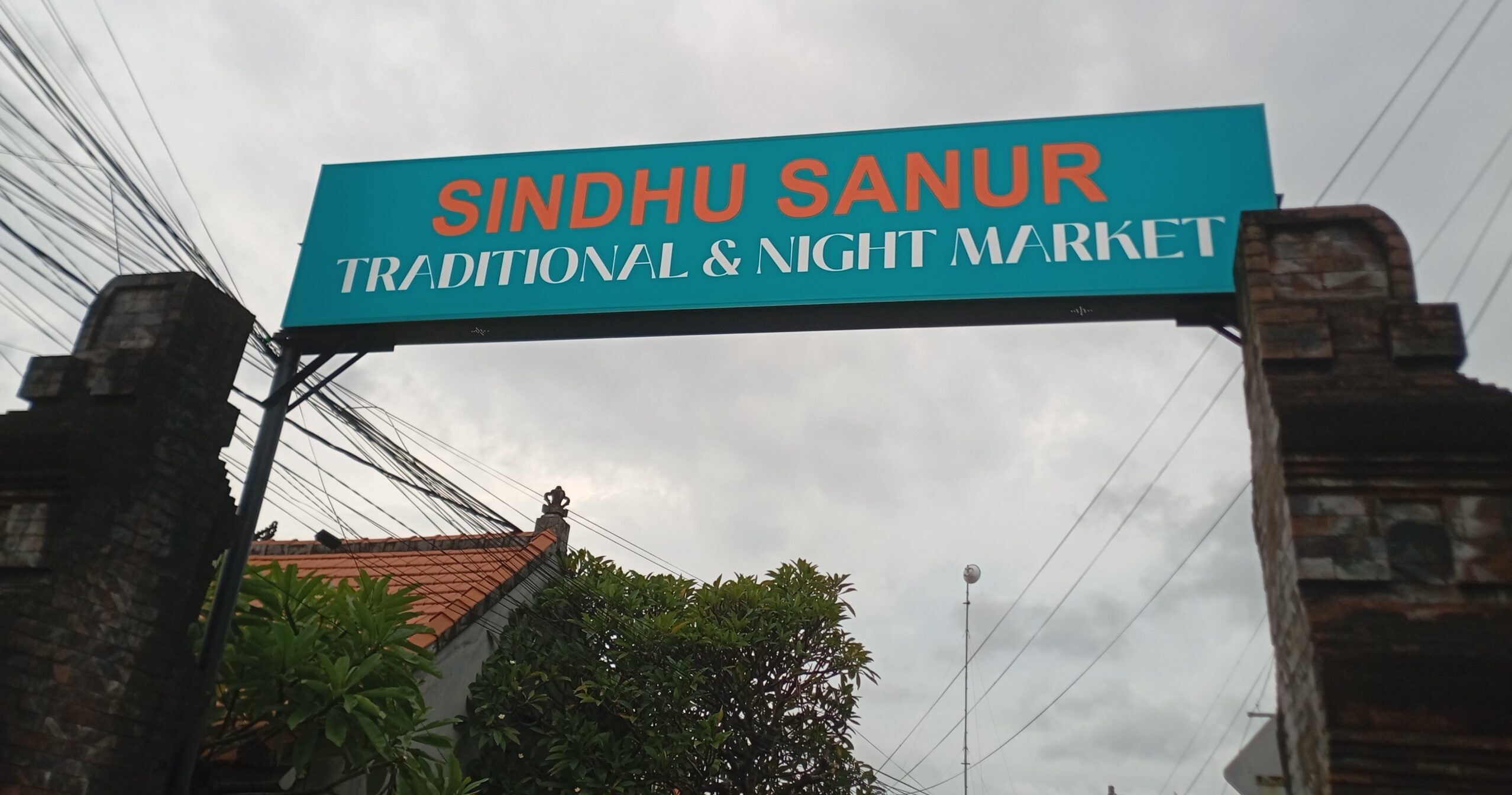 バリ島 サヌール シンドゥナイトマーケットの入口