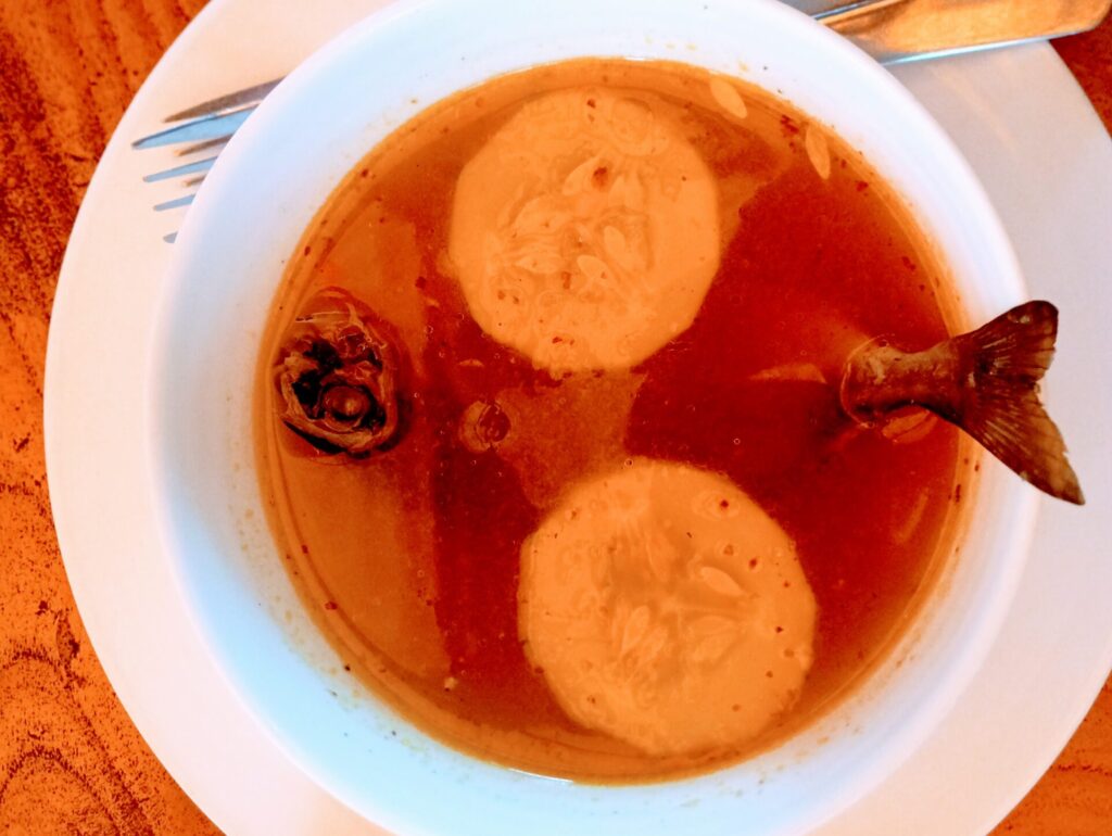 ナシチャンプルコースのスープ