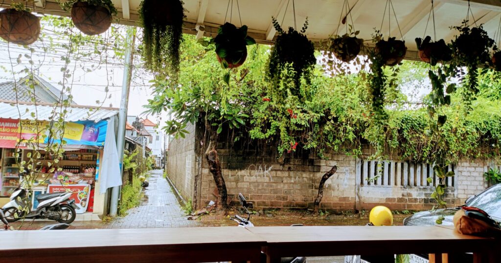 Tisna Kitchen カウンター席