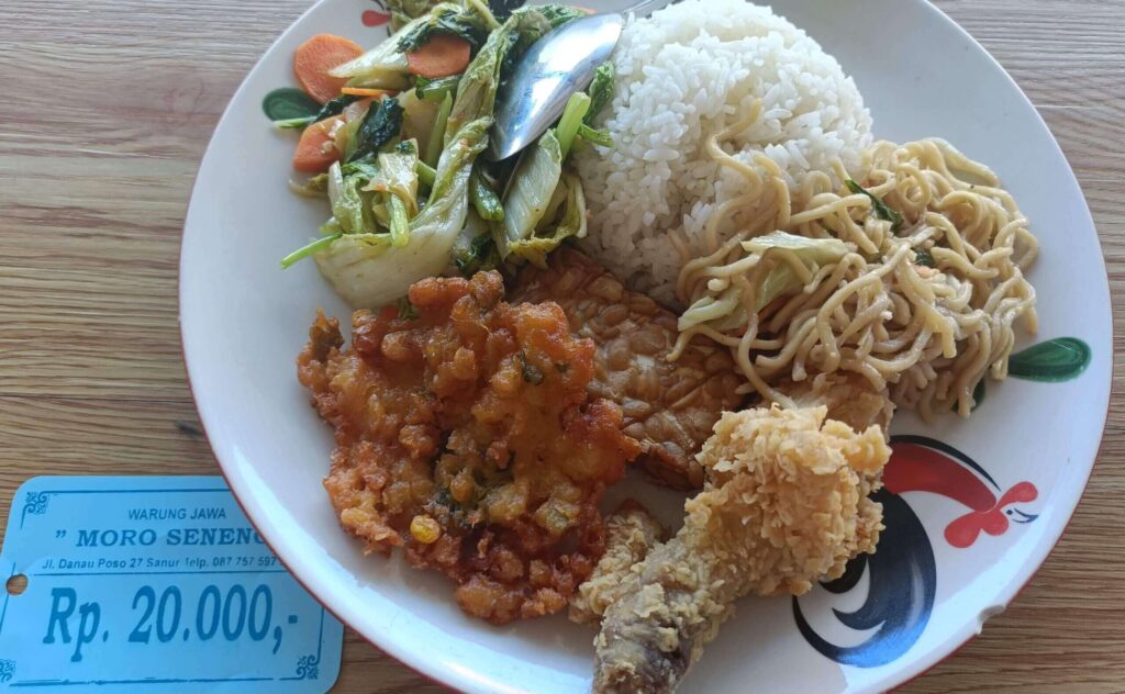 Warung Jawa - Moro Senengの実際に選んだナシチャンプルプレート