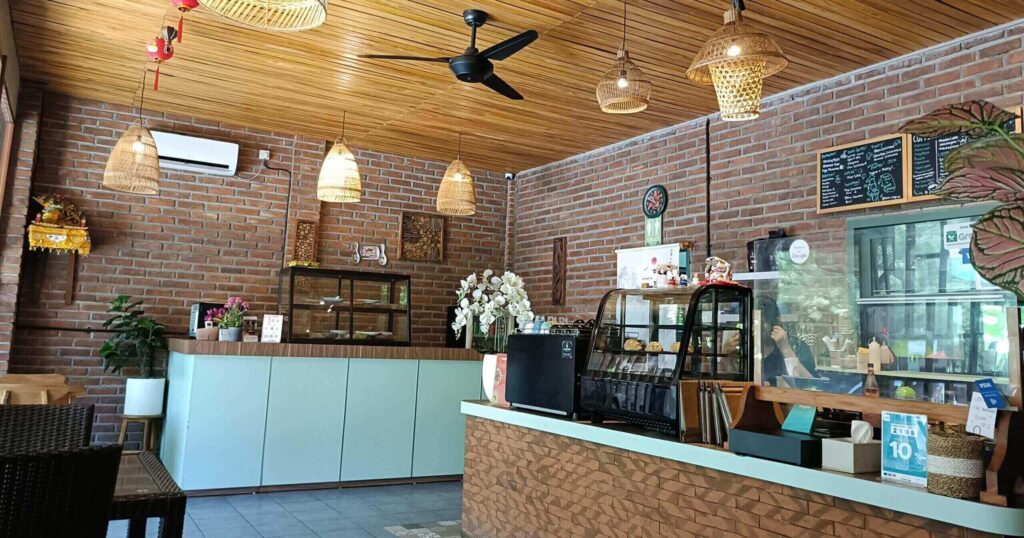 O’sea Coffee and Eatery店内の様子