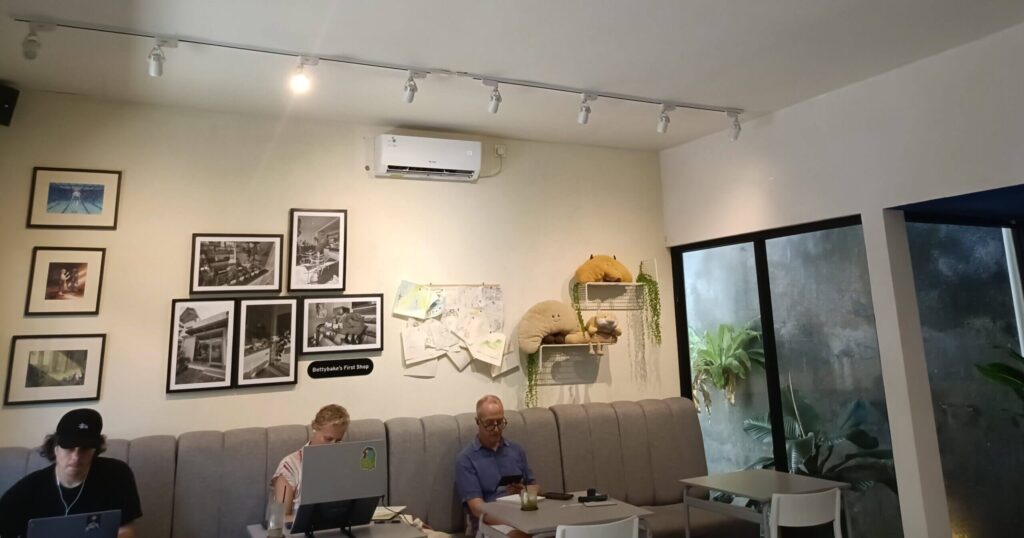 Betty Bake Bakery & Coffee屋内の様子