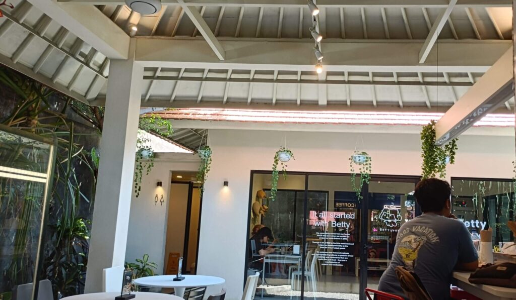 Betty Bake Bakery & Coffee屋外の様子